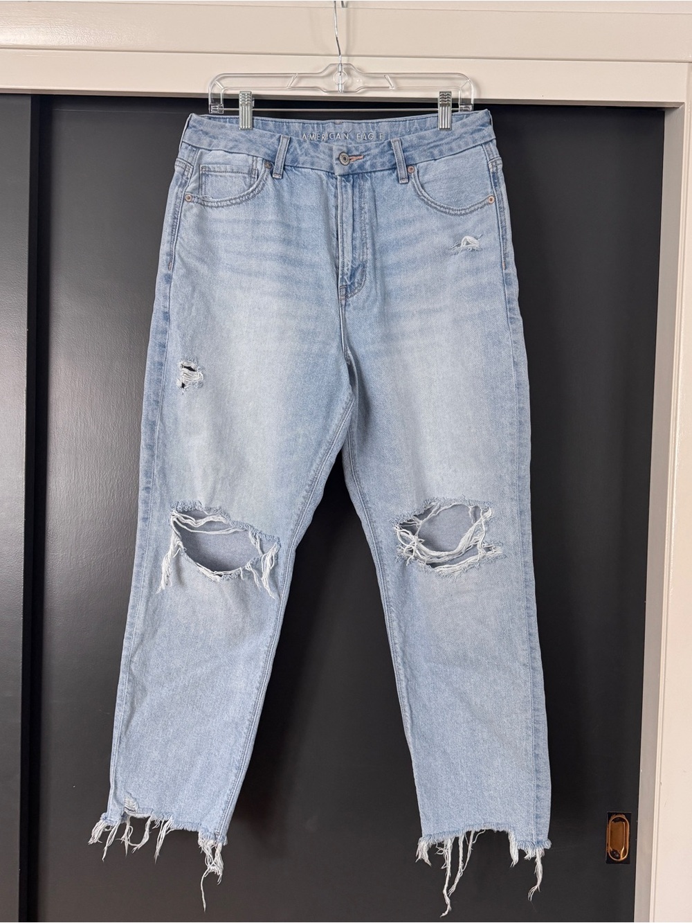 American Eagle Outfitters Curvy Mom Jeans